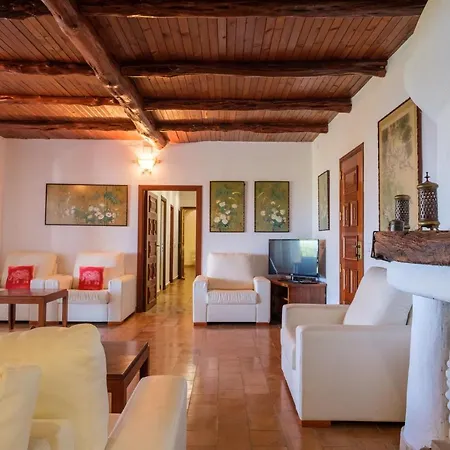 Shangri-la Villa *