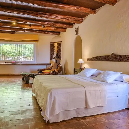 Villa Shangri-la Santa Eularia des Riu