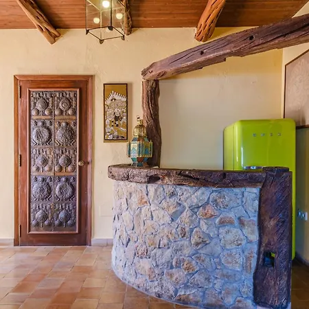 Shangri-la Villa Santa Eulària des Riu