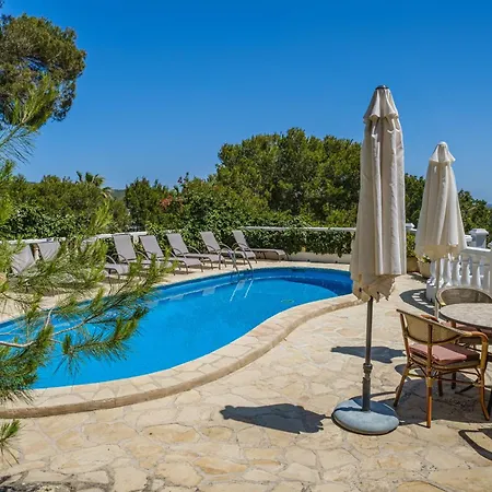 Villa Shangri-la *