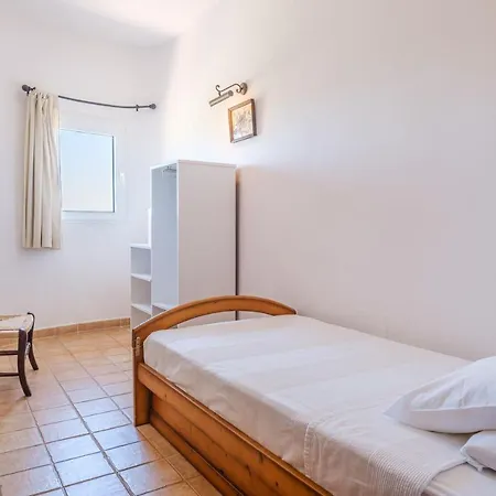 Shangri-la * Santa Eularia des Riu